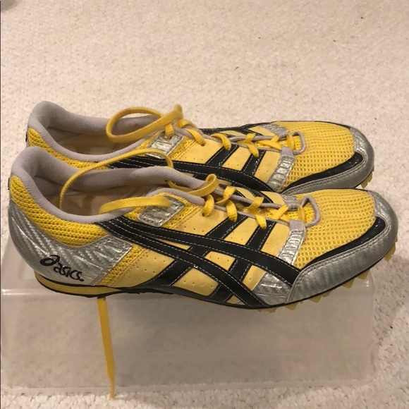 ASICS track shoes - Picture 2 of 4